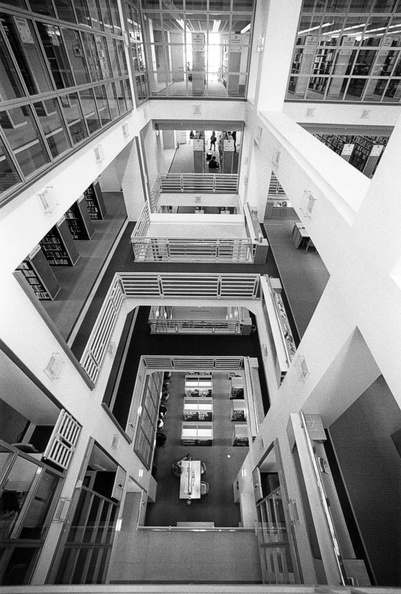 Nikon F100 with SIgma 14mm f3.5 lens.
TMY2 (TMax 400) at EI 400
Developed in Xtol 1:1.
Printed on Adorama RC Glossy 8x10. Top half gradient burn and edge burn. Developed in Dektol 1:2. Contrast filter #1.5. flickr-9220760440.jpg