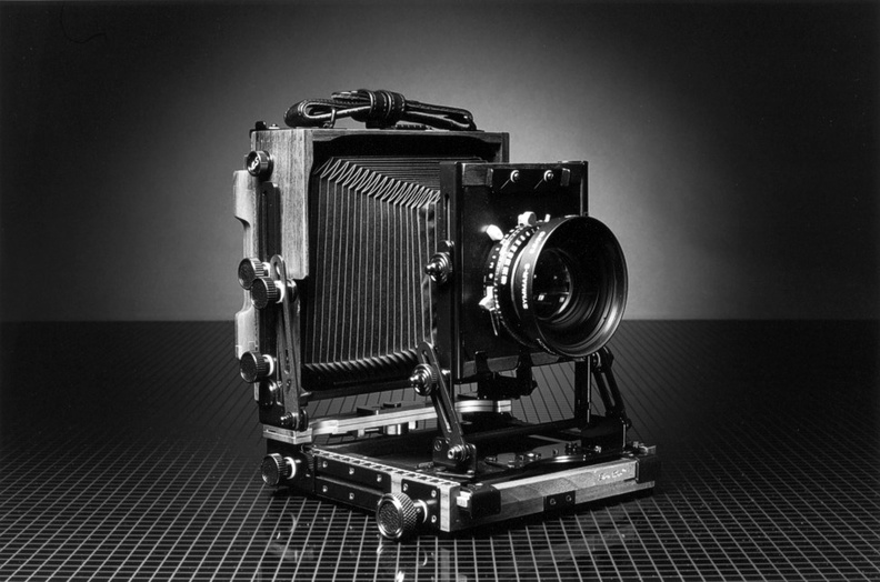 Nikon F2 with 50mm F1.4 non-AIS at f16.
TMax-100 at EI 64 developed in Xtol 1:1.
Printed on Adorama 8x10 RC paper in Dektol 1:2.
The formica is now about 20 years old and getting very pitted. :-( flickr-8031218970.jpg