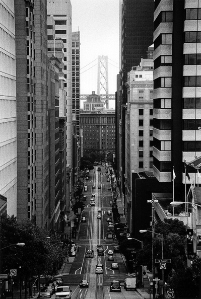 Nikon F100 with Nikon AF-S 70-300 f4.5-5.6 G VR lens.
HP5+ at EI 400, developed in Xtol 1:1.
Printed on Adorama RC Glossy 8x10 and developed in Dektol 1:2. 32 sec overall exposure plus 15 sec ovval edge burn. Filtration equivalent to grade #3. flickr-6455339957.jpg