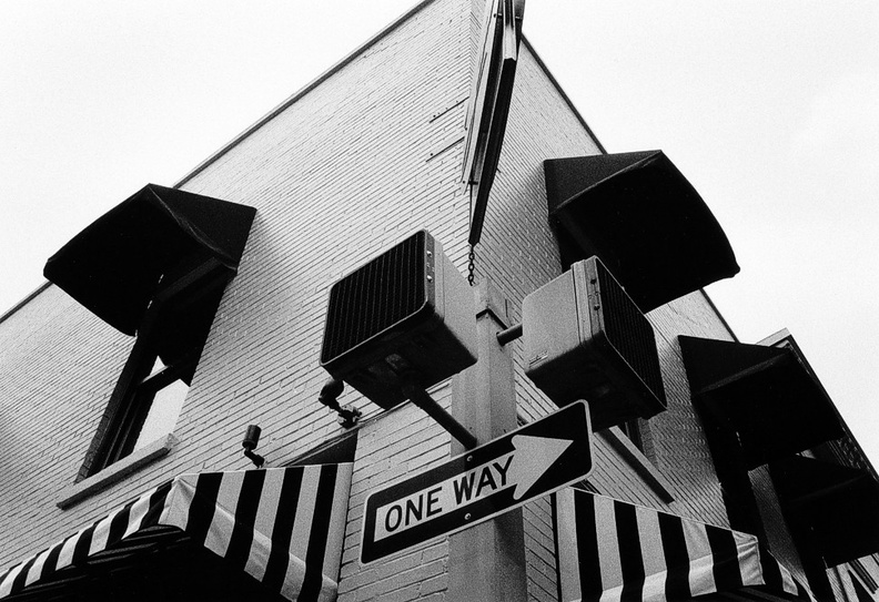 Downtown Huntsville, AL
Nikon F100 w/28-70mm f2.8 Sigma lens.
Kentmere 400 at EI 400
Developed in Rodinal 1:25 for 9 minutes at 71F.
Scanned from 8x10 printed on Adorama RC glossy paper. flickr-5816047517.jpg